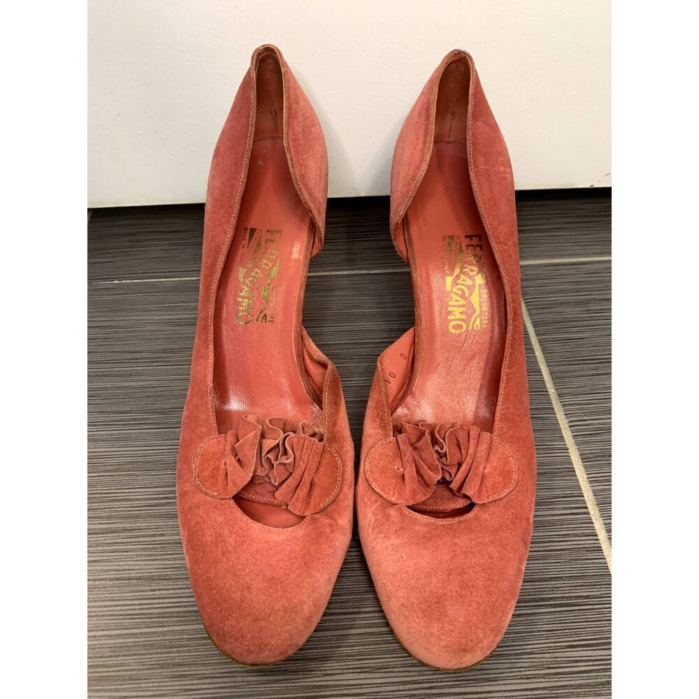 Salvatore Ferragamo Pink Suede Ruffle Pumps Size 10B